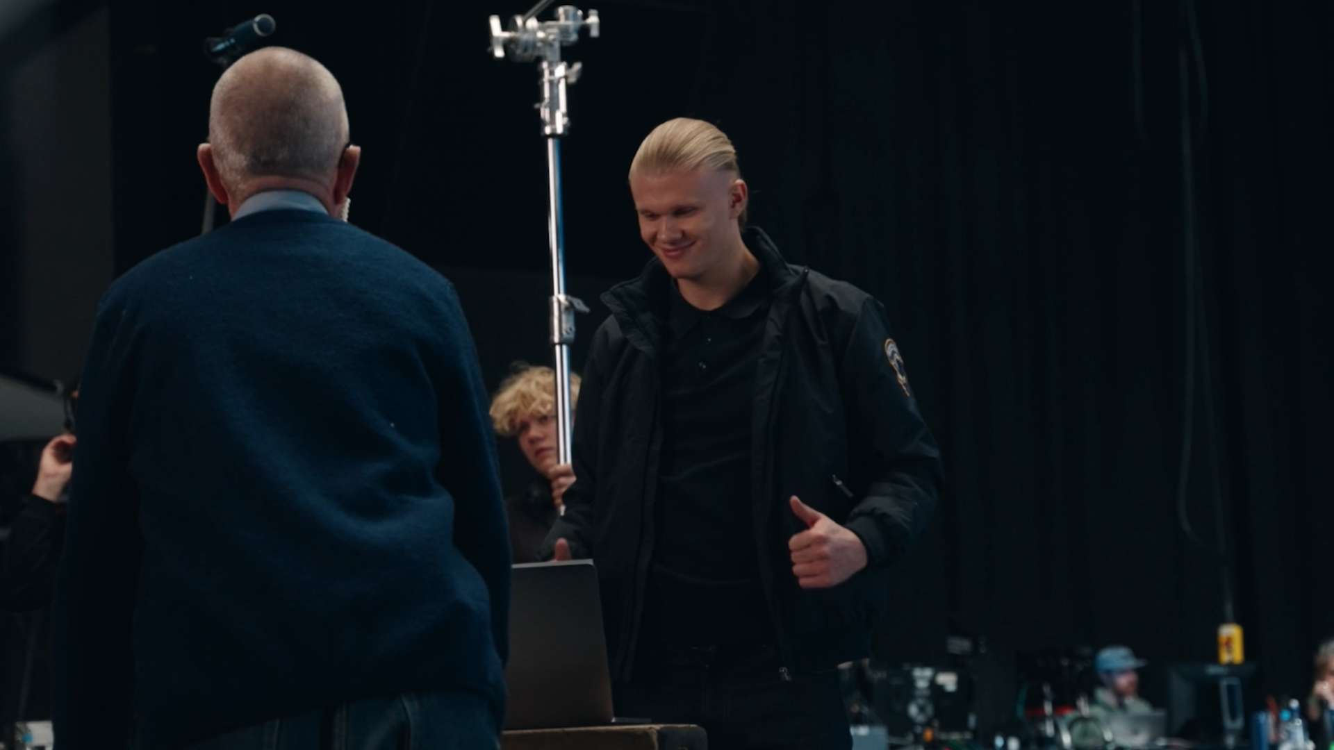 雁翎翱翔 雁翎翱翔